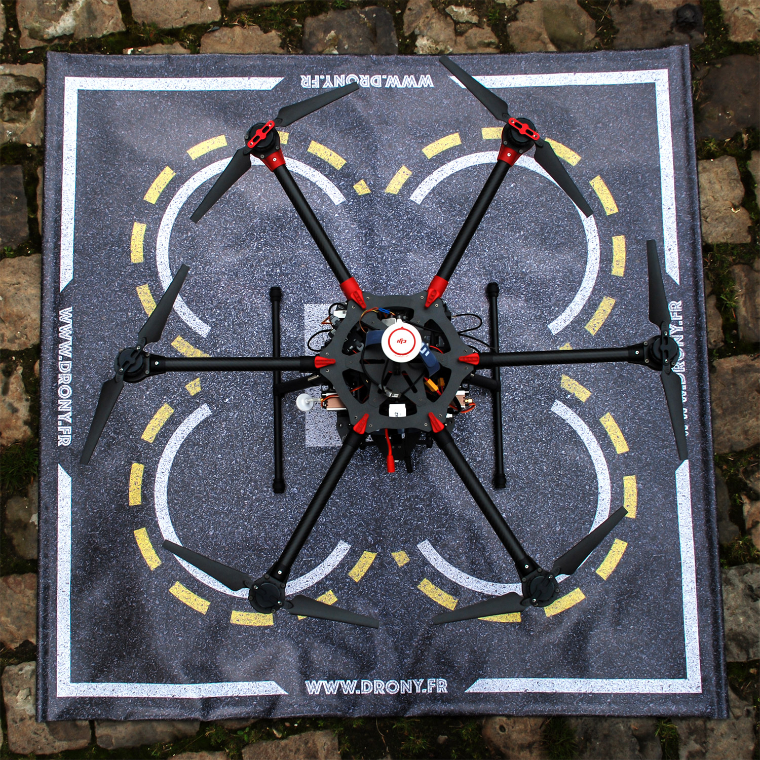 Tapis pour drone (piste atterrissage) 2 modèles – DRONE IMPORT